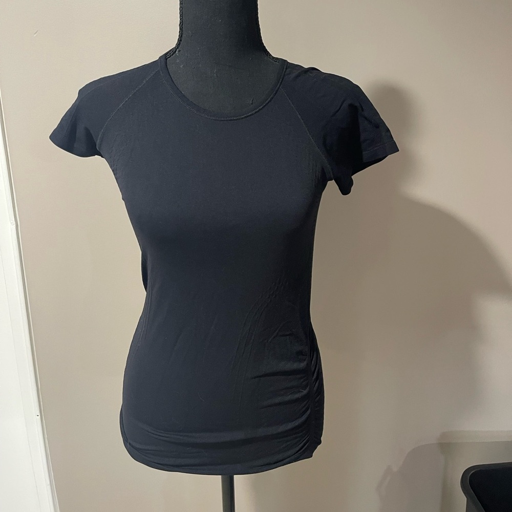 Athleta Black Short Sleeve Tee